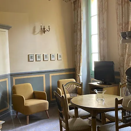 Le 24 Du Chateau Lägenhet